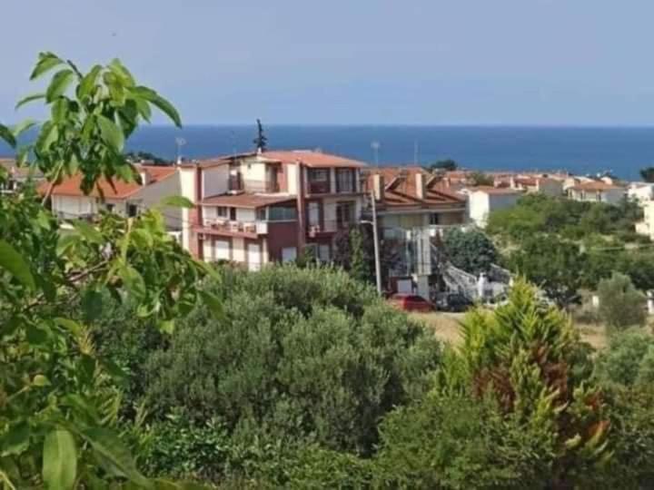 Blue Moon Accommodation Nea Michaniona Esterno foto
