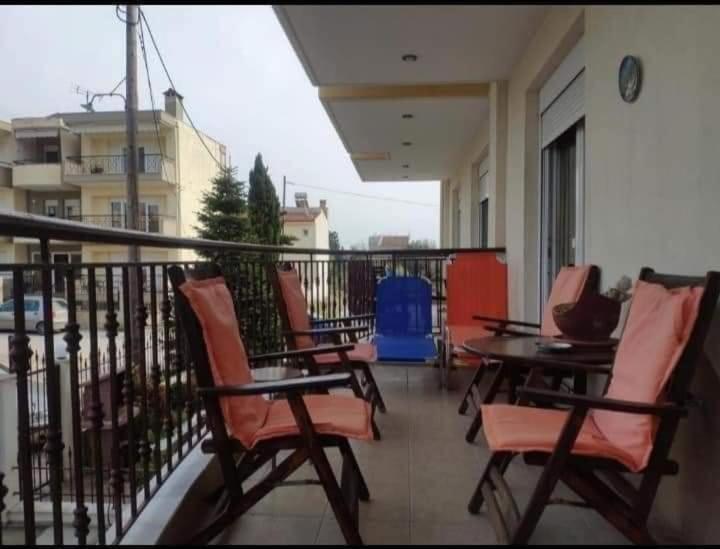Blue Moon Accommodation Nea Michaniona Esterno foto